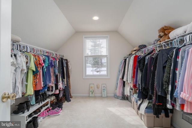 1 COSTA CT, Langhorne, PA 19047