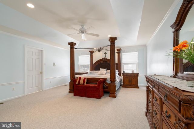 1 COSTA CT, Langhorne, PA 19047