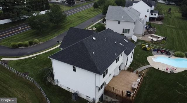 1 COSTA CT, Langhorne, PA 19047