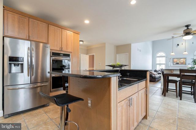 1 COSTA CT, Langhorne, PA 19047