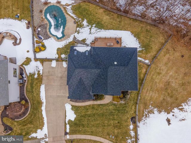 1 COSTA CT, Langhorne, PA 19047