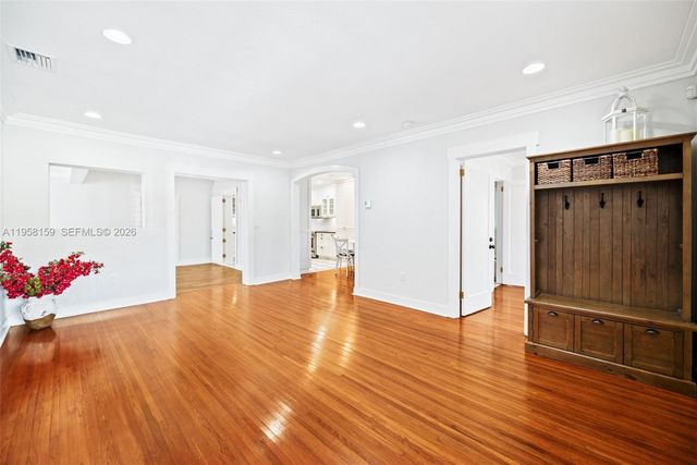 2396 SW 20th St, Miami, FL 33145