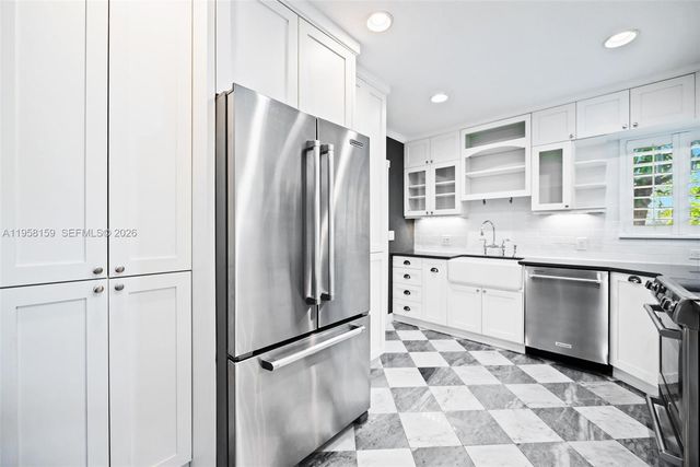 2396 SW 20th St, Miami, FL 33145