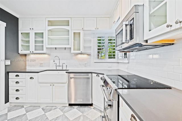 2396 SW 20th St, Miami, FL 33145