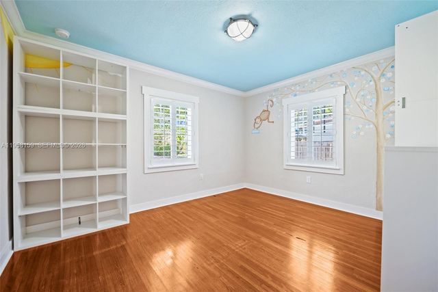 2396 SW 20th St, Miami, FL 33145