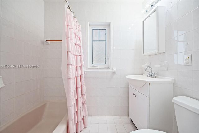 2396 SW 20th St, Miami, FL 33145