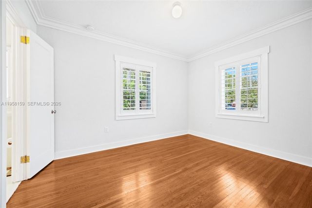 2396 SW 20th St, Miami, FL 33145