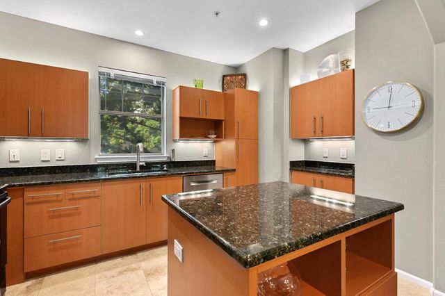 11203 Ranch Road 2222 1104, Austin, TX 78730