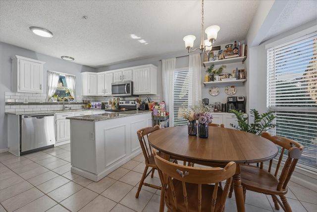 315 Stoneledge Drive, Irving, TX 75063