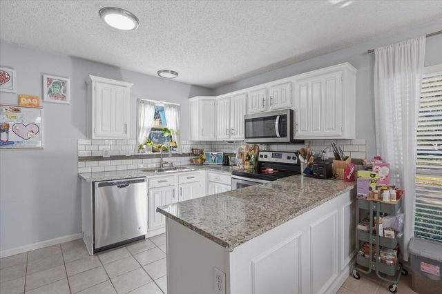 315 Stoneledge Drive, Irving, TX 75063