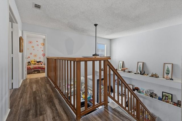 315 Stoneledge Drive, Irving, TX 75063