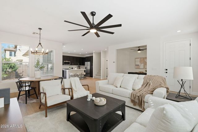 3513 S BLUEJAY Drive, Gilbert, AZ 85297