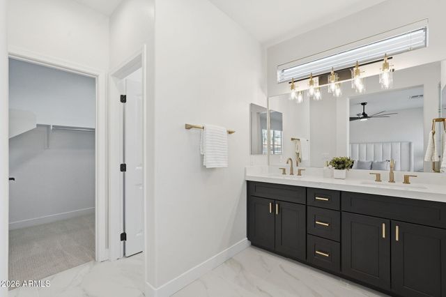 3513 S BLUEJAY Drive, Gilbert, AZ 85297