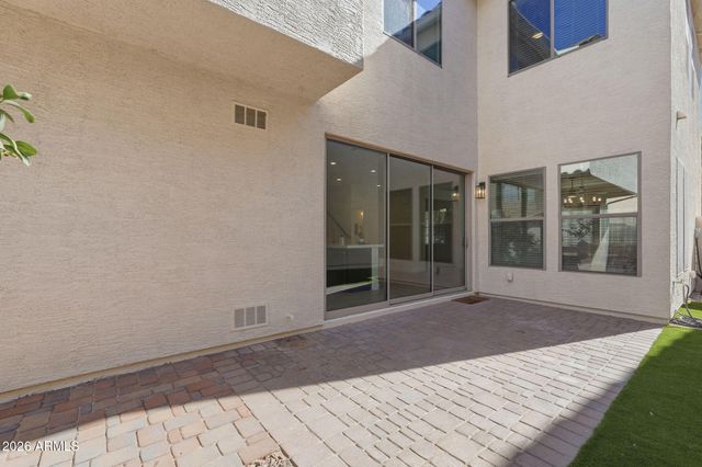 3513 S BLUEJAY Drive, Gilbert, AZ 85297