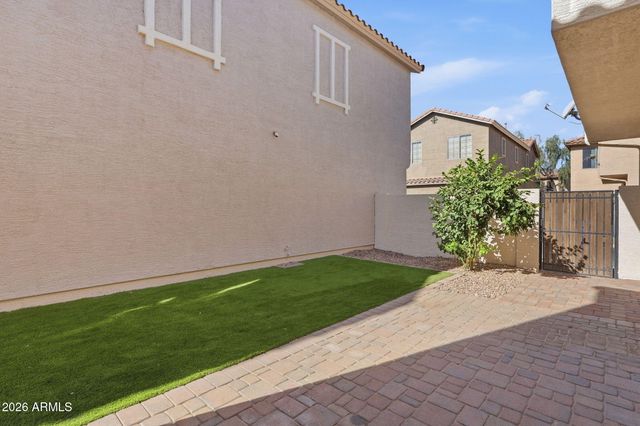 3513 S BLUEJAY Drive, Gilbert, AZ 85297