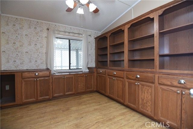 9161 Santa Fe Ave E 27, Hesperia, CA 92345