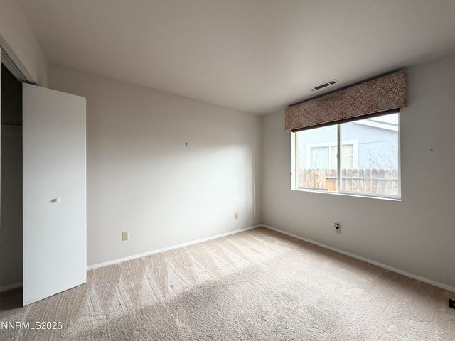 1174 White Oak Loop, Minden, NV 89423