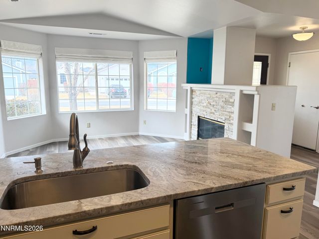 1174 White Oak Loop, Minden, NV 89423