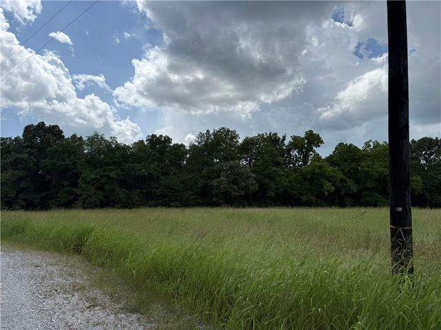 708 Bowen Boulevard, Fayetteville, AR 72703