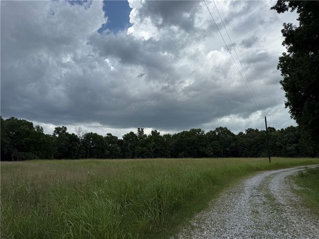 708 Bowen Boulevard, Fayetteville, AR 72703