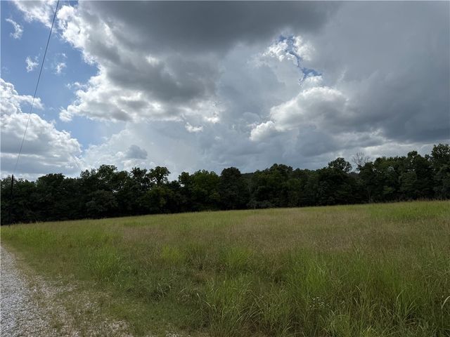 708 Bowen Boulevard, Fayetteville, AR 72703