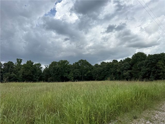 708 Bowen Boulevard, Fayetteville, AR 72703