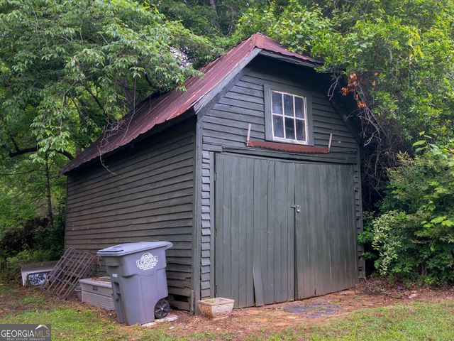 239 Pecan Drive, Milner, GA 30257