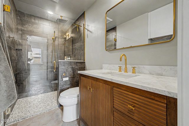 1026 W HALSTEAD Drive, Phoenix, AZ 85023