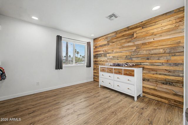 1026 W HALSTEAD Drive, Phoenix, AZ 85023