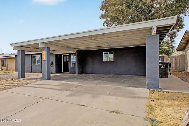 1026 W HALSTEAD Drive, Phoenix, AZ 85023