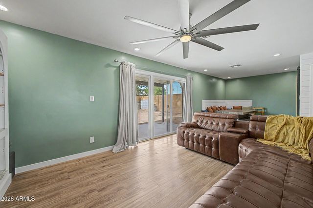 1026 W HALSTEAD Drive, Phoenix, AZ 85023