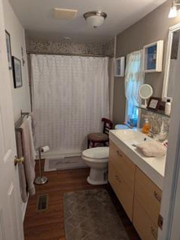 20 CHESTNUT CT E, Harleysville, PA 19438