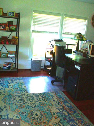 20 CHESTNUT CT E, Harleysville, PA 19438