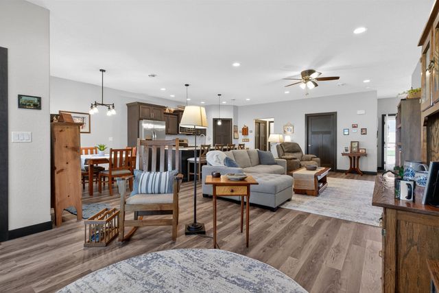455 Autumn Ln Unit 6, Cedar Falls, IA 50613