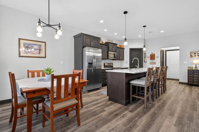 455 Autumn Ln Unit 6, Cedar Falls, IA 50613