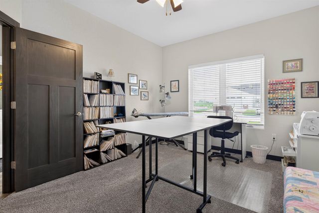 455 Autumn Ln Unit 6, Cedar Falls, IA 50613