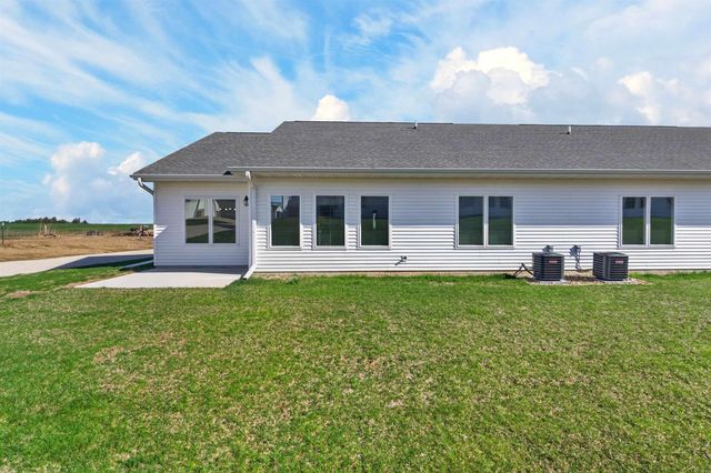 455 Autumn Ln Unit 6, Cedar Falls, IA 50613