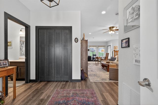 455 Autumn Ln Unit 6, Cedar Falls, IA 50613