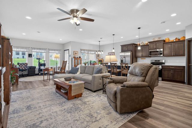 455 Autumn Ln Unit 6, Cedar Falls, IA 50613