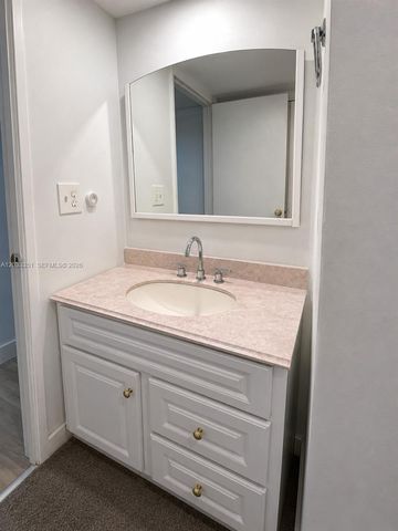 301 Bonaventure Blvd 7, Weston, FL 33326