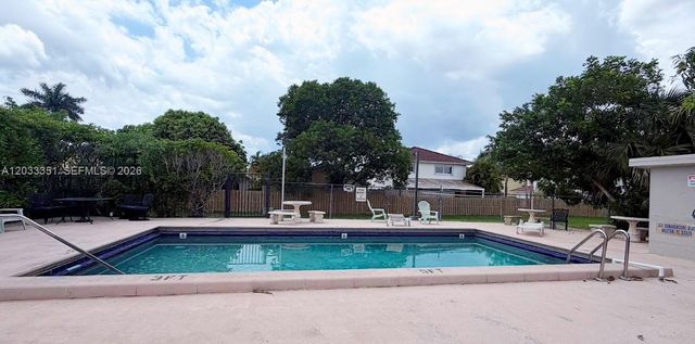 301 Bonaventure Blvd 7, Weston, FL 33326