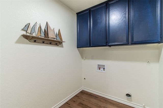 13826 Brigantine Dr, Corpus Christi, TX 78418