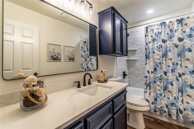 13826 Brigantine Dr, Corpus Christi, TX 78418