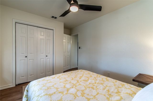 13826 Brigantine Dr, Corpus Christi, TX 78418