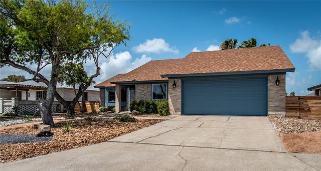 13826 Brigantine Dr, Corpus Christi, TX 78418