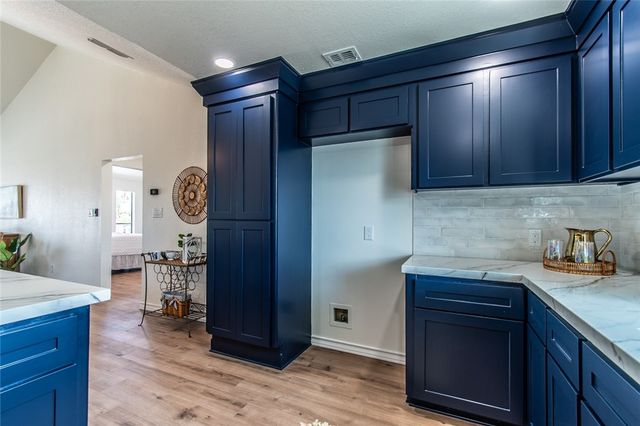 13826 Brigantine Dr, Corpus Christi, TX 78418