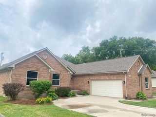 25014 Trombley Street, Harrison Charter Township, MI 48045