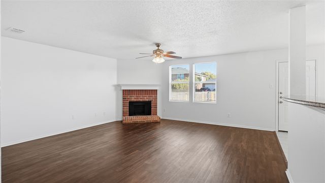 3124 Prairie Aster, Lancaster, TX 75134