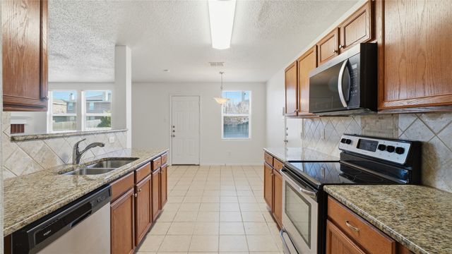 3124 Prairie Aster, Lancaster, TX 75134