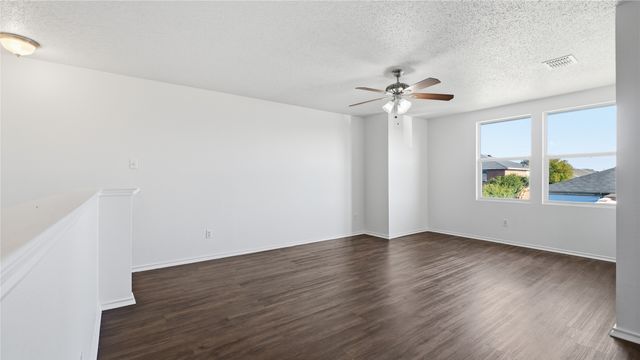 3124 Prairie Aster, Lancaster, TX 75134